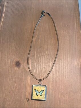 Sterling and leather choker with dream blue butterfly 🦋 pendant 925 silver glass